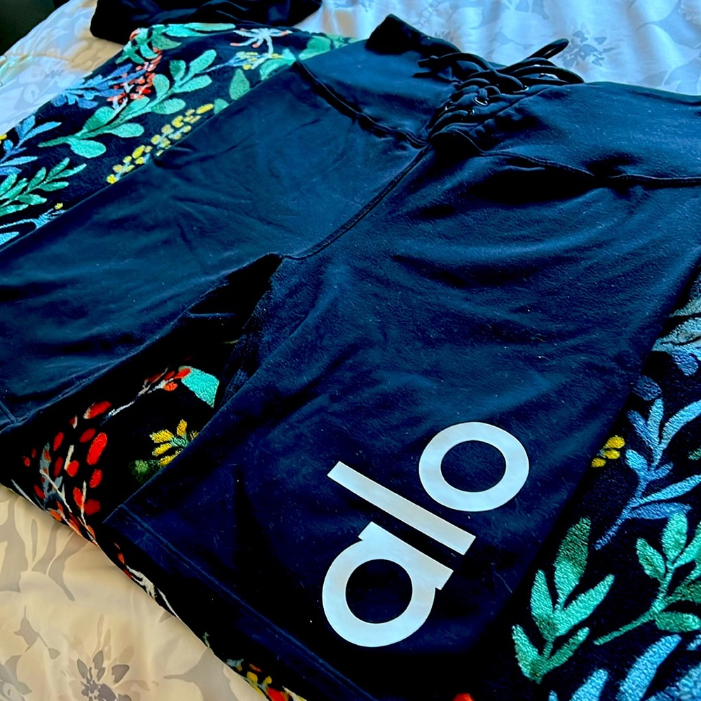 Alo Biker Shorts